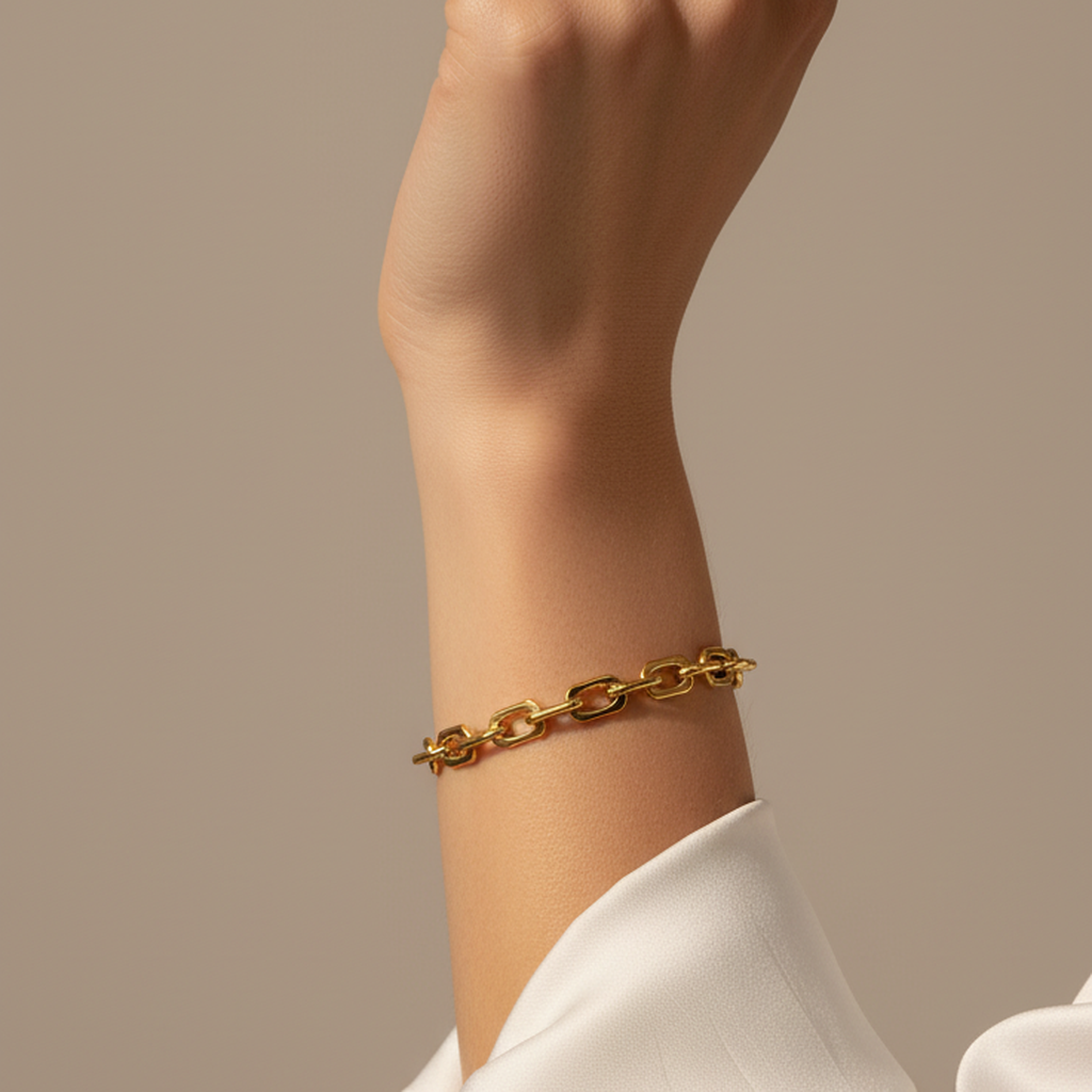 Radiant Round Tail Clasp Bracelet