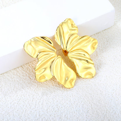 Tri-Blade Radiance Studs