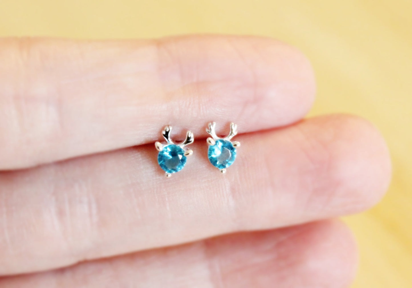 Reindeer Birthstone Stud Earrings – Sterling Silver Platinum-Plated
