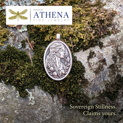 Hera Pendant – Queen of Olympus Medallion Necklace